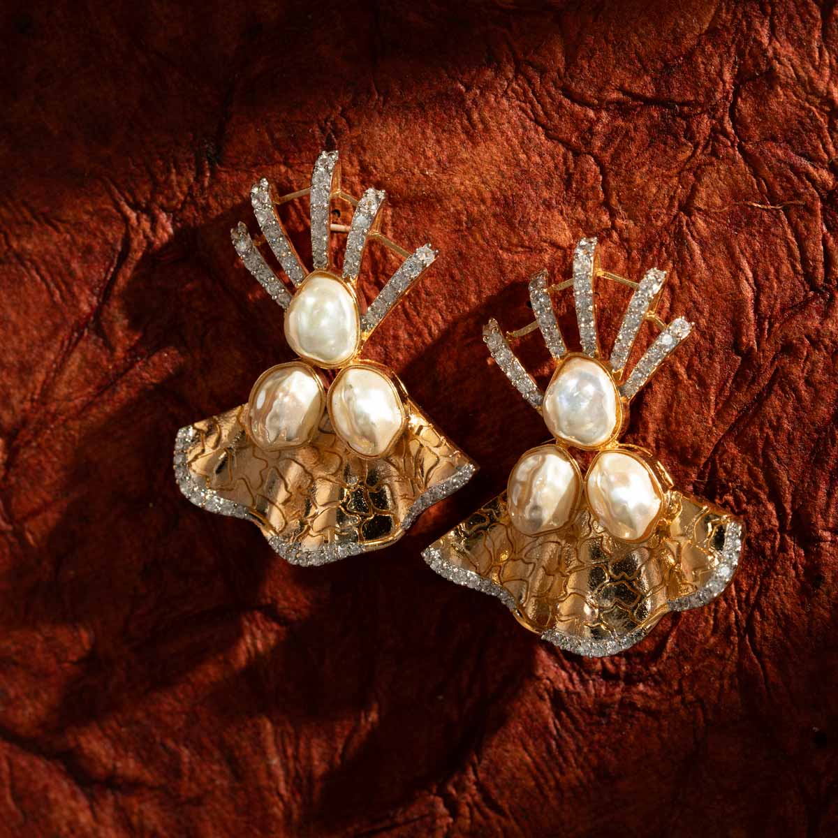 Sunheri Jhalar Earrings