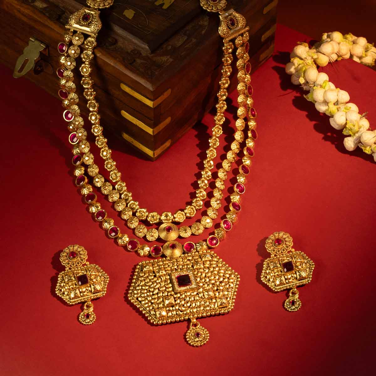 Manikya Triple-Strand Necklace Set