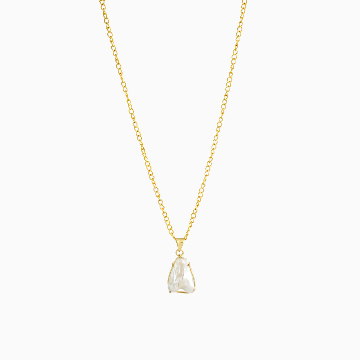 Gold-Plated Irregular Pearl Pendant Necklace