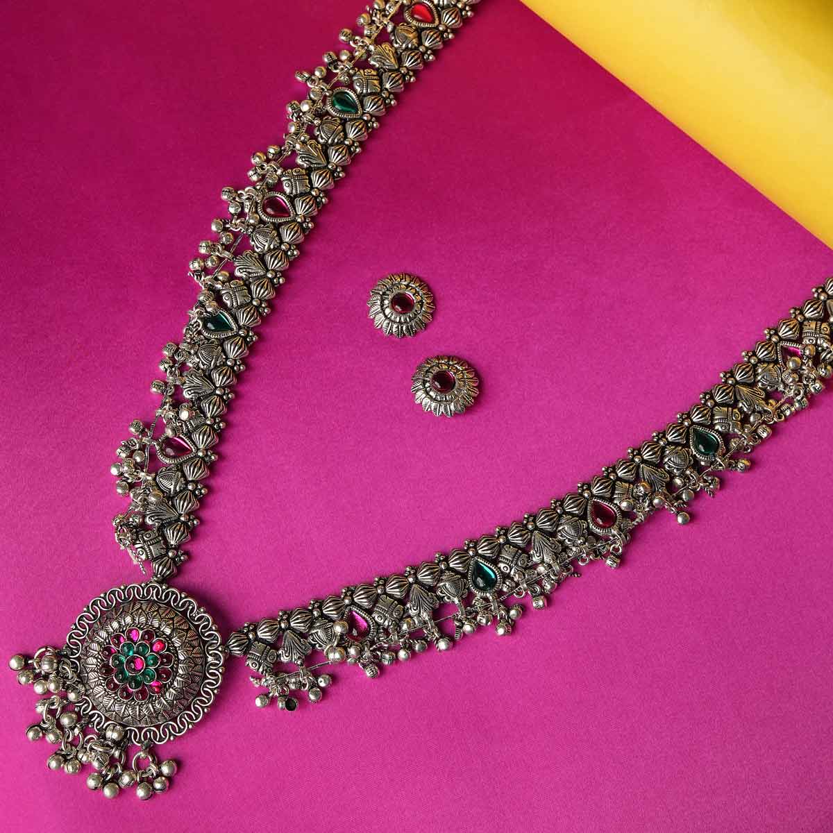 Kolhapuri Saj Silver Necklace Set