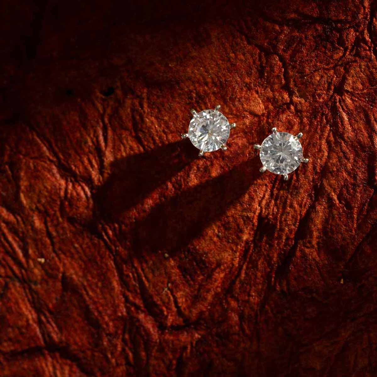 Ekatva Solitaire Studs