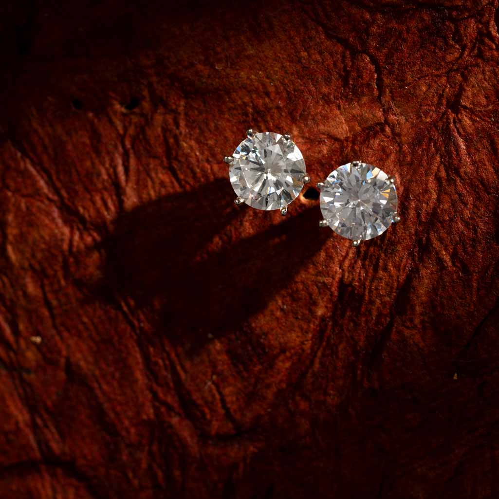 Ekatva Solitaire Studs