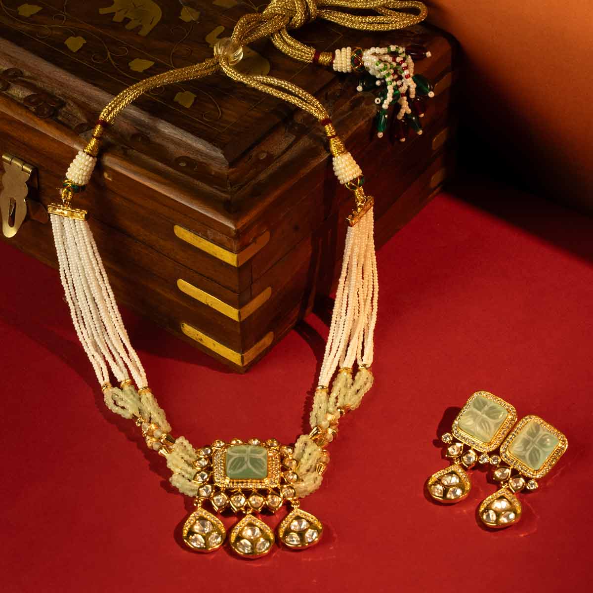 Kundan Premium Necklace with Stone Engraving