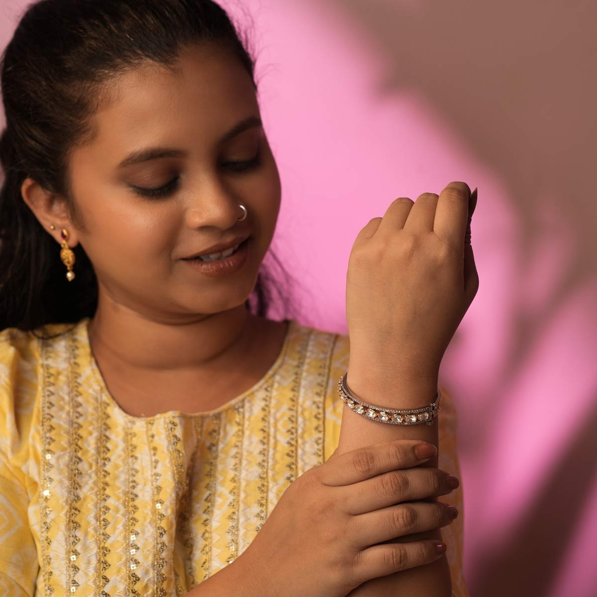 Rudrani Kundan Bangle